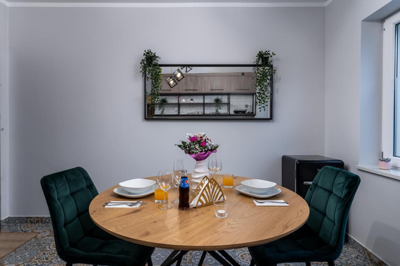 Exclusive Apartment Centrum 2 Wadowice Luaran gambar
